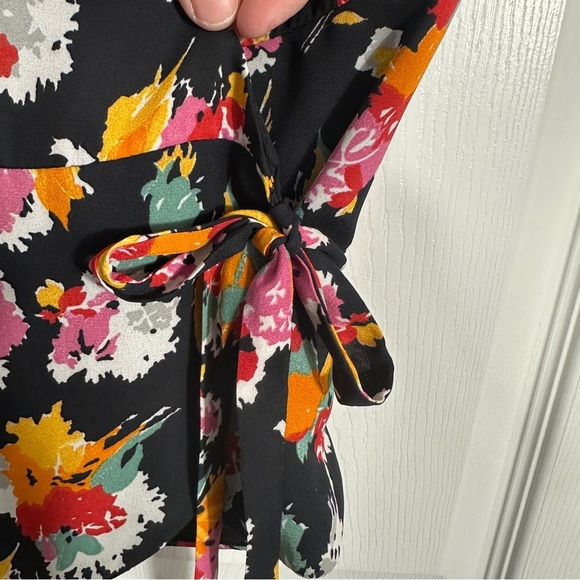 Zara multicolor wrap blouse, Trafaluc Collection, size small, spring, floral - Picture 3 of 9